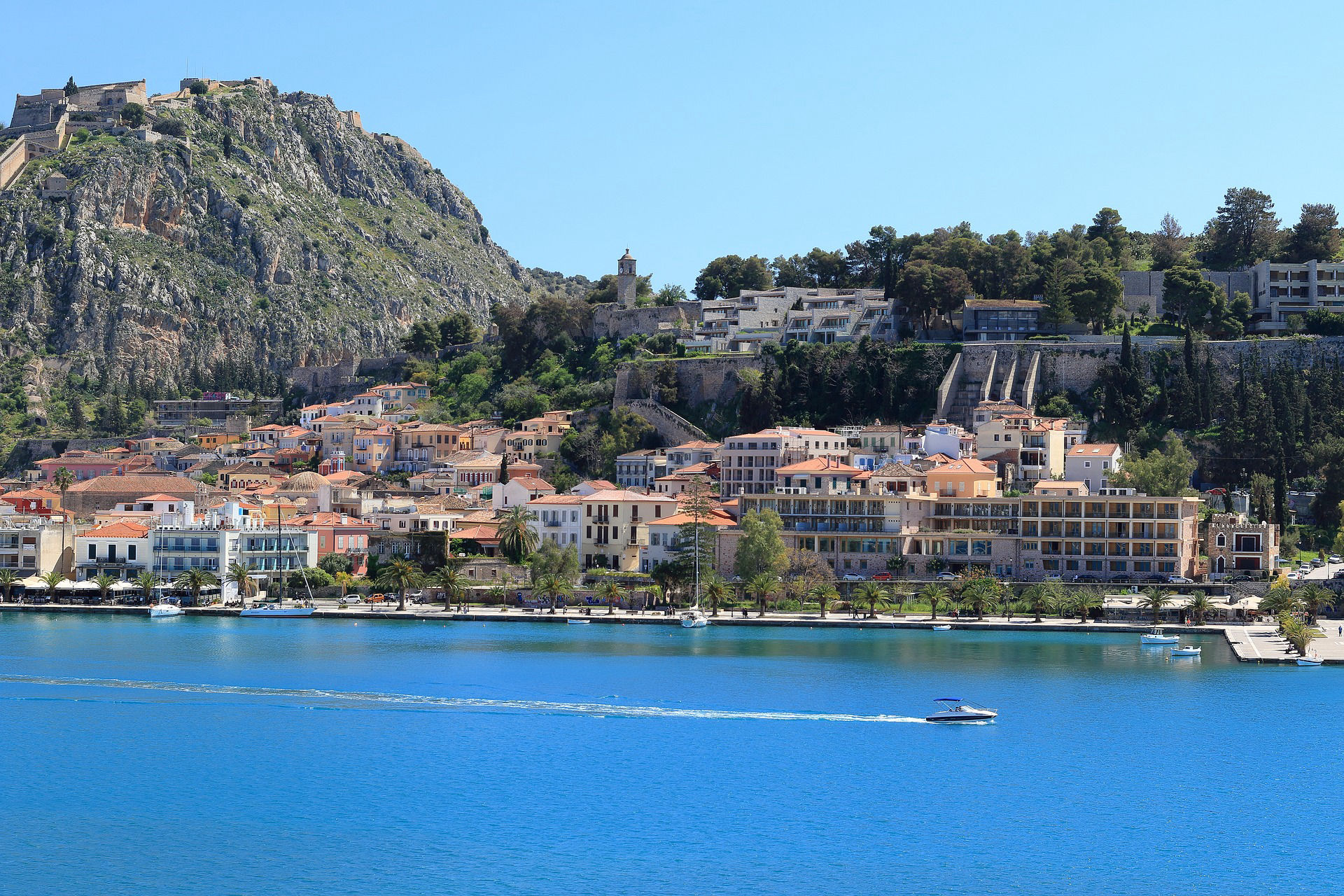 Panoramic view on Nea Smirni square